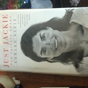 Bin10Vintage Just Jackie Book